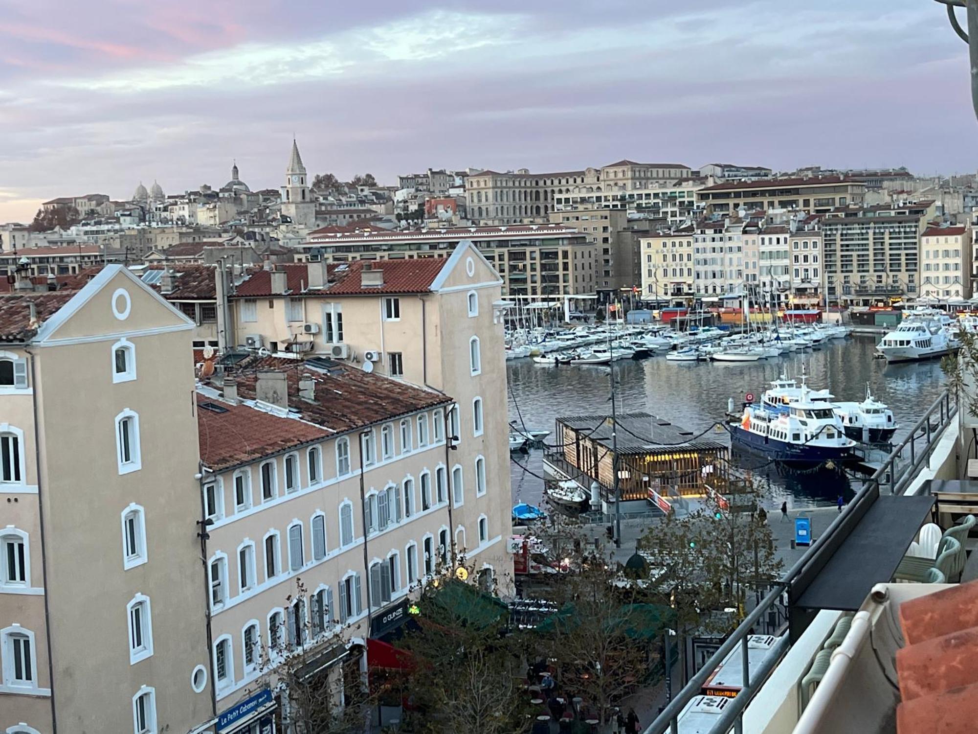 Loft Moderne Vue Vieux Port Terrasse Rooftop Apartment Marseille Exterior photo